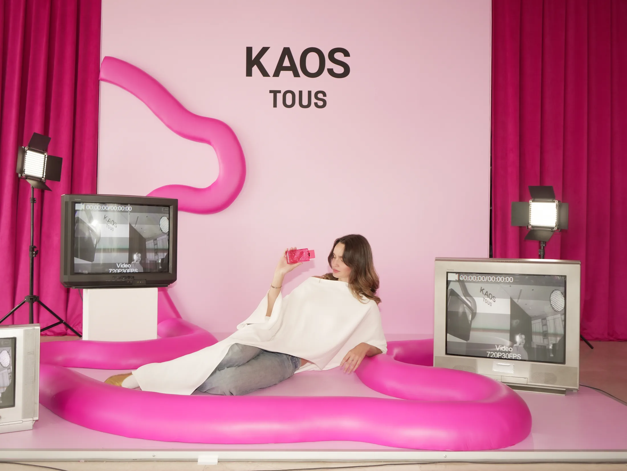 Fotografía del proyecto Pink Kaos Gallery 02